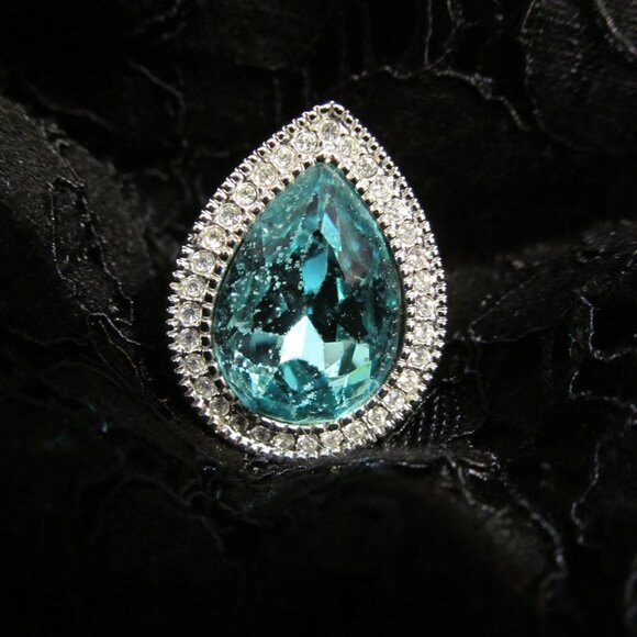 Faux Blue Topaz Faux Paraiba Tourmaline & Faux Diamond Silver Tone Ring Size 10 - Picture 4 of 16